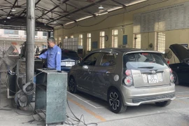 Đăng kiểm khí thải xe dầu, chủ xe có bắt buộc ký cam kết?