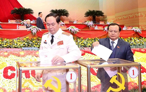 Toàn cảnh bỏ phiếu bầu Ban Chấp hành Trung ương khóa XII