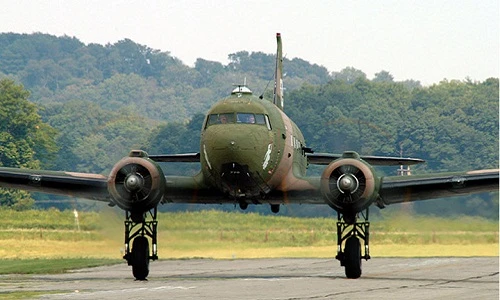 Soi máy bay cường kích AC-47 từng tham chiến ở Việt Nam