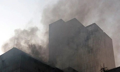 Hà Nội: Cháy “chuồng cọp” ở căn hộ tầng 5 của khu tập thể