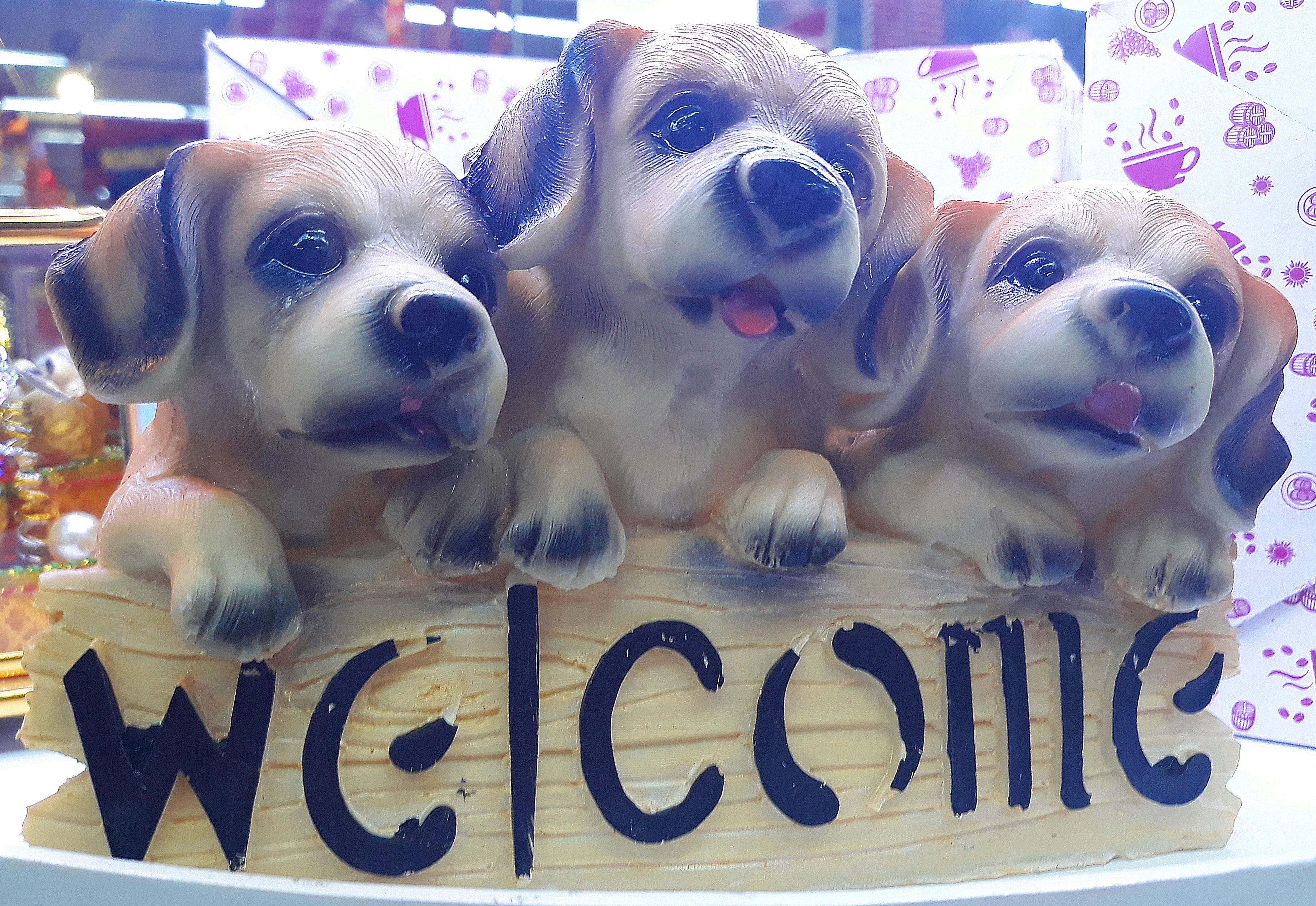 “Chó thần tài” nổi bật thị trường đồ trang trí Tết 2018