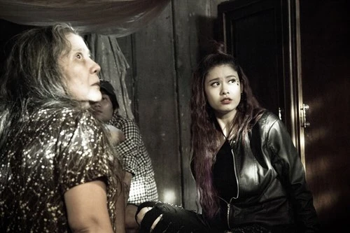 Trương Quỳnh Anh khóc nức nở vì bị Kỳ Duyên tát tới tấp