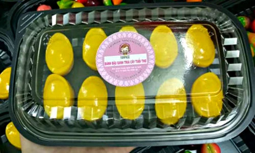 Rầm rộ rao bán loạt sản phẩm "ăn theo" ngày vía Thần tài