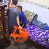 Thanh niên bạo hành cậu ruột bị tai biến gây phẫn nộ dư luận