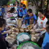 [GALLERY] Ấm lòng bún bò miễn phí của "những chàng trai Hóc Môn"