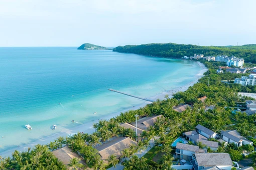 Bãi Kem có gì đặc biệt khiến du khách quốc tế say mê?