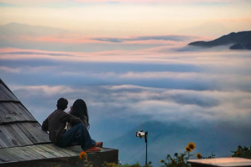 View - Du lịch Tà Xùa, 5 quán cà phê săn mây khiến du khách say lòng | Báo Tri thức và Cuộc sống - TIN TỨC PHỔ BIẾN KIẾN THỨC 24H