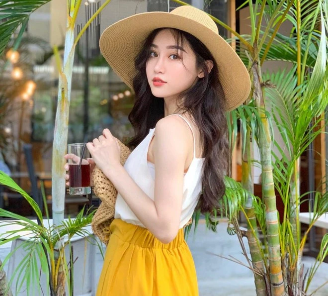 4 hot girl đời đầu Đài Loan: DJ đình đám, mẫu ảnh nhan sắc hack tuổi