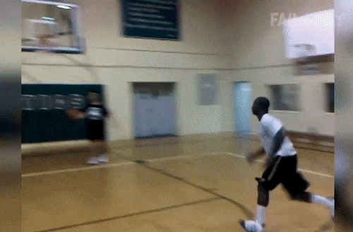 Hết "rổ" để mà thể hiện rồi nhé thanh niên.