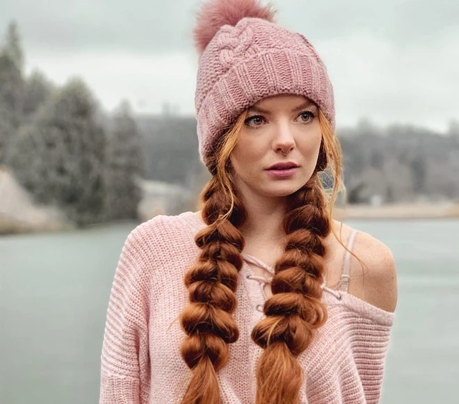 Soi dàn gái xinh sở hữu mái tóc nổi bật và quyến rũ bậc nhất thế giới