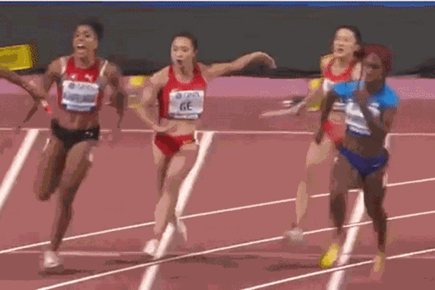 Dien kinh Trung Quoc mat huy chuong vi... chay lui trao gay