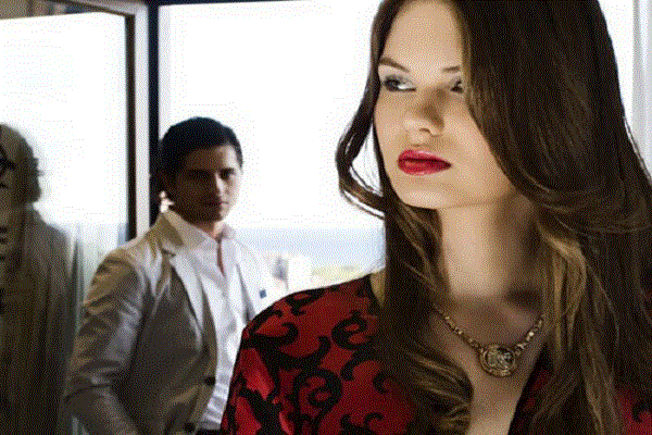 'Mat ngot cua phi cong tre' khien nu truong phong tra gia cay dang