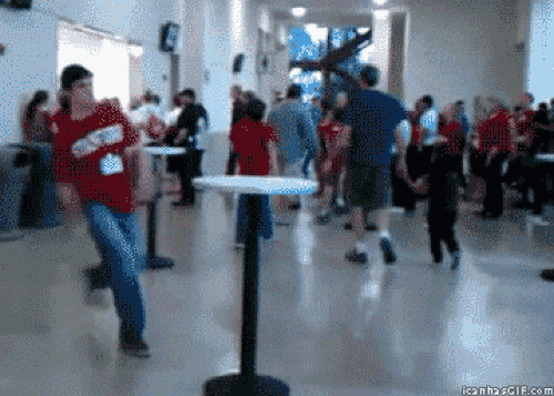 Tài năng có hạn nhưng cứ nghĩ mình là "siêu sao".