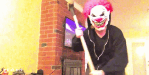 Có gã bạn trai "khốn nạn" thế này cũng khổ.