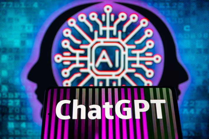 Tuy nhiên, nhiều người dùng Reddit lưu ý rằng các dự đoán từ ChatGPT rất dễ thay đổi, phụ thuộc lớn vào cách đặt câu hỏi. Một người chia sẻ rằng chỉ cần điều chỉnh câu hỏi một chút, các tỷ lệ phần trăm và kịch bản lại hoàn toàn khác, trong đó AI được đánh giá nguy hiểm hơn cả chiến tranh hạt nhân.