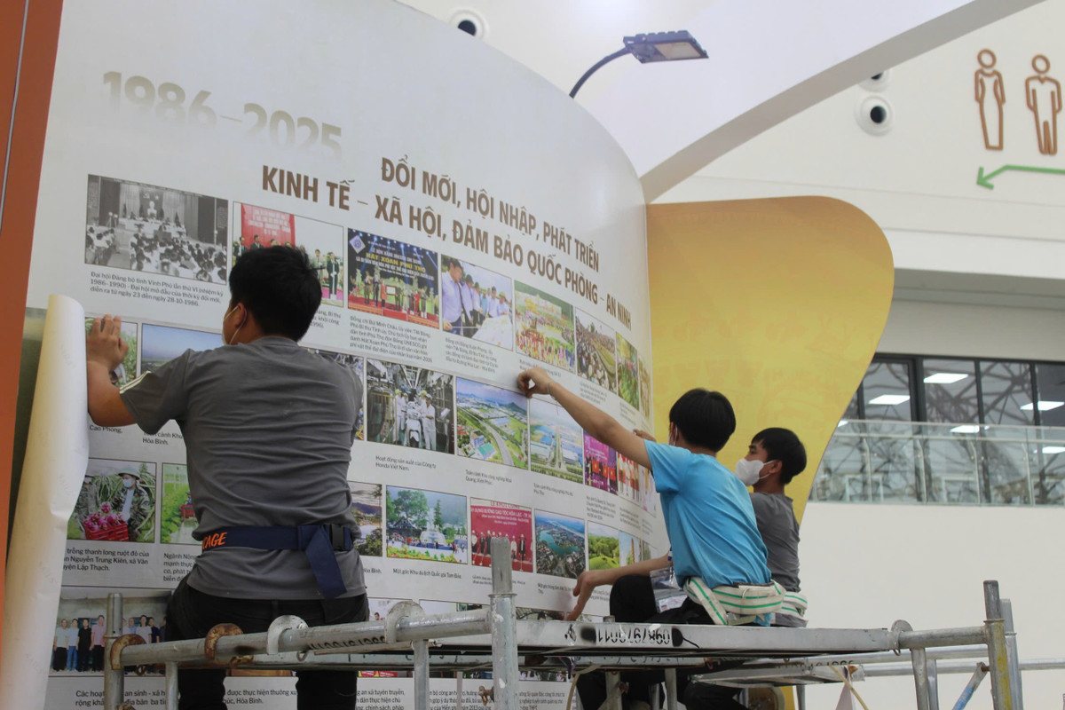 Triển lãm thành tựu đất nước nhân dịp kỷ niệm 80 năm Quốc khánh với chủ đề: "80 năm Hành trình Độc lập - Tự do - Hạnh phúc" nhằm tôn vinh, giới thiệu thành tựu nổi bật của đất nước qua 80 năm bảo vệ, xây dựng và phát triển dưới sự lãnh đạo của Đảng và Nhà nước.