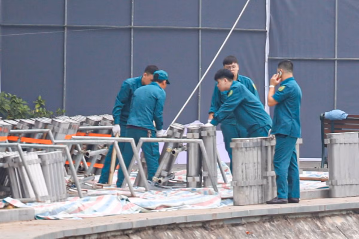 Hai trận địa số 1 và 2 là các trận địa bắn pháo hoa kết hợp tầm cao, tầm thấp cùng pháo hoa hỏa thuật.