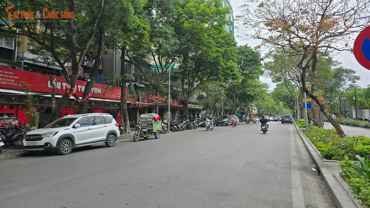 Ngày 20/10/2025, UBND thành phố đã có quyết định, trong đó giao UBND phường Bạch Mai thực hiện nhiệm vụ chuẩn bị đầu tư dự án cải tạo, mở rộng đường Võ Thị Sáu lên 22,5m.