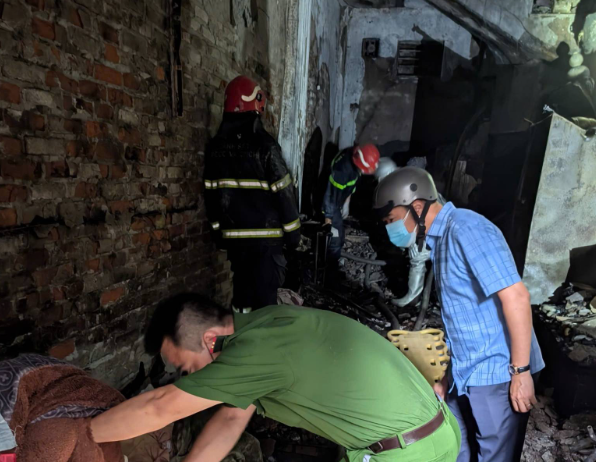 Qua tìm kiếm, cứu nạn, cứu hộ, lực lượng Cảnh sát PCCC&amp;CNCH phát hiện và phối hợp đưa 5 nạn nhân (N.Đ.L sinh năm 1952; H.T.H sinh năm 1956; N.H.M sinh năm 1982; Đ.T.S sinh năm 1988; N.M.V sinh năm 2019) đã tử vong bàn giao cho lực lượng chức năng theo quy định.