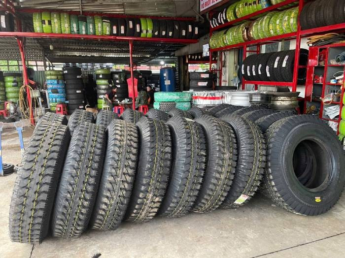 Sau đó, đối tượng đi sang xưởng làm lốp xe ô tô của anh Hoàng Quốc Hùng và tiếp tục nã nhiều phát đạn khiến anh Hùng tử vong. Gây án xong, đối tượng bỏ trốn. Đến sáng 14/1/2020 cơ quan công an đã nhanh chóng xác định được hung thủ gây án là Lý Văn Sắn (SN 1970, cùng trú thôn Thâm Mò, xã Phú Xá) – chồng cũ của chị Hoàng Thị T. (chị gái chị Hoàng Thị H.). Trước khi kết hôn với chị T., Sắn đã có một đời vợ. (Ảnh minh họa, nguồn internet)