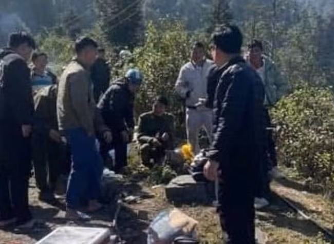 Bước đầu cơ quan điều tra nhận định, đây là một vụ án giết người, cướp tài sản manh động, táo tợn. Do vụ án xảy ra tại khu vực hoang vắng, không có nhân chứng, địa hình lại rộng lớn, hiểm trở, nên quá trình điều tra của công an gặp muôn vàn khó khăn. Nhân thân cũng như các mối quan hệ xã hội của nạn nhân nhanh chóng được các điều tra viên thu thập thông tin đầy đủ. (Ảnh minh họa, nguồn internet)