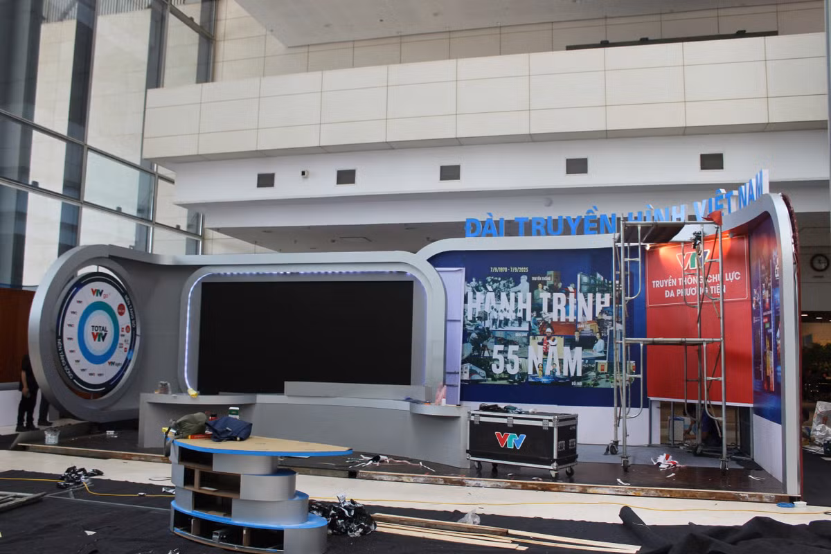 Các tòa soạn mang đến sản phẩm báo chí đa nền tảng ứng dụng AI, thực tế ảo, mô hình hóa 3D, holofan…