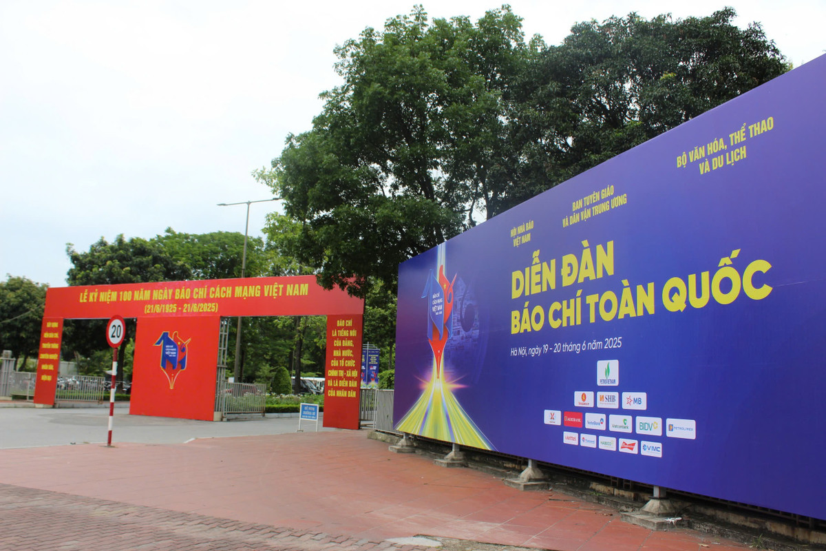 Hội Báo toàn quốc 2025 do Hội Nhà báo Việt Nam chủ trì, tổ chức dưới sự chỉ đạo của Ban Tuyên giáo và Dân vận Trung ương, phối hợp với Bộ Văn hóa, Thể thao và Du lịch. Diễn ra đúng dịp kỷ niệm 100 năm Báo chí Cách mạng Việt Nam (1925 - 2025), sự kiện còn hướng tới kỷ niệm 80 năm Cách mạng Tháng Tám, Quốc khánh 2/9 và 75 năm thành lập Hội Nhà báo Việt Nam.
