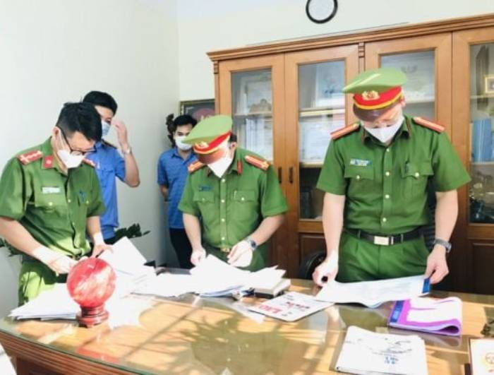 Qua xác minh, lực lượng chức năng nắm được, năm 2013, Tâm từng lập gia đình, nhưng 2 năm sau đã ly hôn. Tâm vốn làm nghề điện nước cho các công trình xây dựng dọc từ Bắc vào Nam nên ít khi ở nhà, chỗ ở cũng không ổn định. Hành tung thoắt ẩn, thoắt hiện này của nghi phạm, khiến quá trình truy bắt của cơ quan điều tra gặp vô vàn khó khăn. (Ảnh minh họa, nguồn internet)