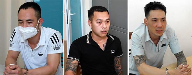 Cùng thời điểm trên, một mũi trinh sát khác đã bắt giữ hai đối tượng là Nguyễn Văn Trọng và Đặng Văn Đồng. Khám xét khẩn cấp nơi ở của các đối tượng lực lượng Công an thu giữ thêm 1 khẩu súng và một cơ số đạn. Theo thông tin từ Công an tỉnh Yên Bái, trên đường lẩn trốn, nhóm 3 đối tượng Mẫn, Trọng và Đồng liên tục thay đổi biển số xe. Sau khi vào đến TP HCM, Mẫn đã móc nối tìm đường để vượt biên sang Campuchia, nhưng bị Cơ quan công an đang ráo riết truy lùng nên cả ba lên xe tìm xuống tỉnh Bà Rịa – Vũng Tàu. Sau đó, thấy không an toàn nên chúng tiếp tục ngược về tỉnh Đồng Nai. (Từ trái qua: Các đối tượng Hoàng Ngọc Mẫn, Nguyễn Văn Trọng, Đặng Văn Đồng)