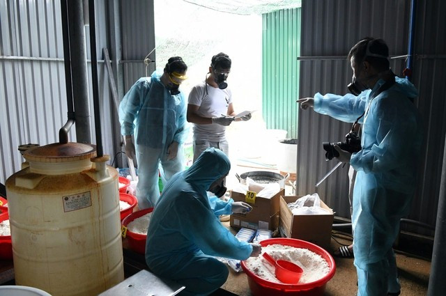 Cơ quan điều tra đã thu giữ tổng 1,4 tấn ketamine với độ tinh khiết rất cao, cùng gần 80 tấn hóa chất, bắt giữ nhiều đối tượng, Cục Cảnh sát điều tra tội phạm về ma túy, Bộ Công an cũng đã khởi tố vụ án, khởi tố bị can, tạm giam 10 đối tượng về tội sản xuất trái phép chất ma túy liên quan tới vụ án. Hiện vụ án đang được cơ quan chức năng tiếp tục điều tra, làm rõ.