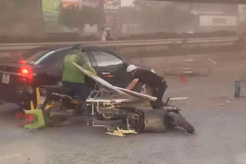 Khu vực dưới đường Vành đai 3, người theo gia giao thông gặp nhiều khó khăn.