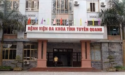 Cơ quan công an nhanh chóng làm rõ, sau khi ly hôn người vợ đầu, anh Bàn Văn Bao nảy sinh tình cảm cùng La Thị Thức. Tháng 8/2018, Thức về sinh sống với anh Bao. Hơn 1 năm sau, chị này sinh hạ đứa con đầu lòng. Sau khi sinh con, Thức thể trạng yếu và thần kinh không được ổn định, đã phải điều trị bệnh lạn thần cấp tại Bệnh viện Đa khoa tỉnh Tuyên Quang. Vì sức khỏe không ổn định, nên đứa con mới sinh được mẹ đẻ của Thức đón về trông nom, chăm sóc hộ. (Ảnh minh họa, nguồn internet)