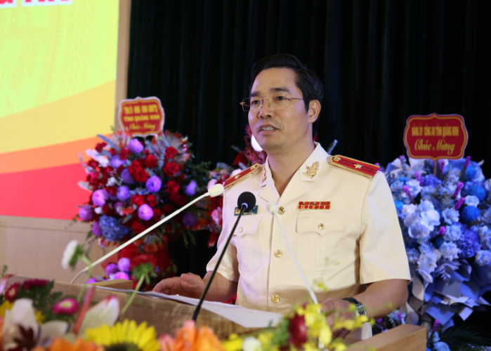 Phát biểu tại buổi lễ, Thiếu tướng Trần Văn Phúc bày tỏ vinh dự khi được giao trọng trách mới và khẳng định sẽ nỗ lực, góp phần thực hiện hiệu quả công tác kiểm tra, giám sát của Đảng, giữ vững kỷ luật, kỷ cương, củng cố niềm tin của nhân dân.