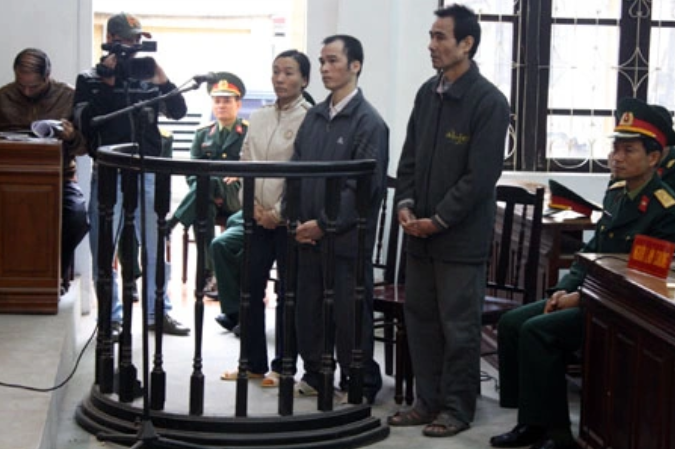 Sau 2 phiên toà sơ thẩm và phúc thẩm, Nguyễn Thị Thuận bị tuyên phạt tù chung thân, Bùi Tiến Hà 20 năm tù giam và Hoàng Hải Tiệp lĩnh án 18 năm tù giam cùng về tội “Giết người” và “Hủy hoại tài sản”.