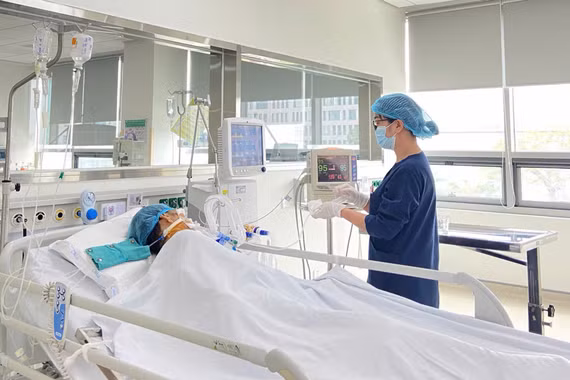 Mắc nhiều bệnh nhiễm trùng nặng  vì dùng thuốc ức chế miễn dịch