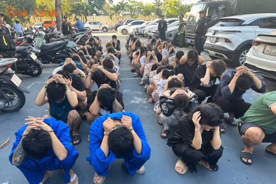 Thời khắc trinh sát tổng tấn công, bắt gọn 140 đối tượng ma tuý