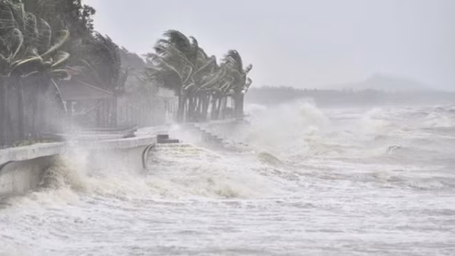 Áp thấp nhiệt đới có thể sắp hình thành trên Biển Đông