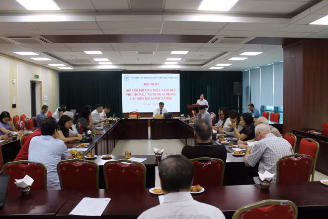 Giáo dục phổ thông đứng trước yêu cầu cấp bách phải đổi mới