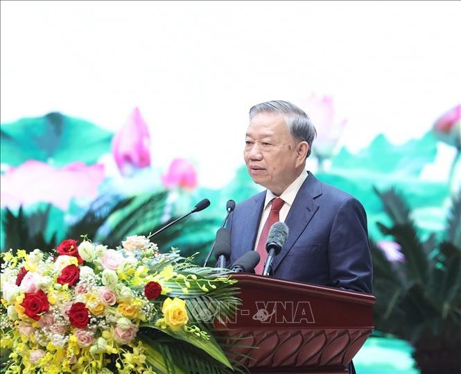 Thống Nhất/TTXVN tbt-gap-mat-2.jpg
