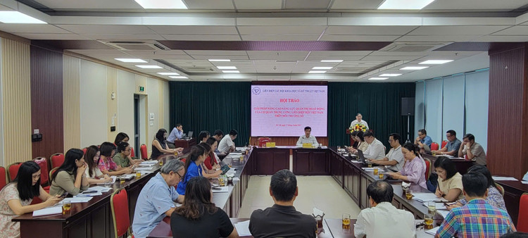 Toàn cảnh hội thảo hoi-thao-lhh.jpg
