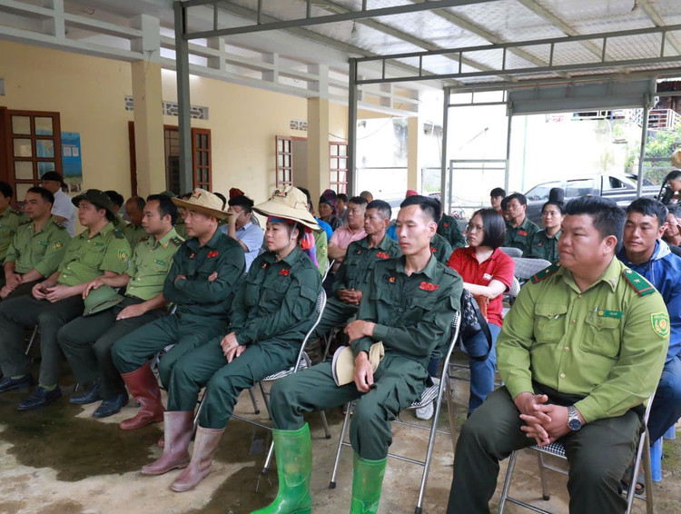 Toàn cảnh lễ phát động phat-dong.jpg