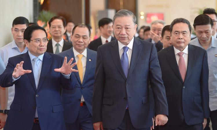 Tổng Bí thư Tô Lâm, Thủ tướng Chính phủ Phạm Minh Chính, Chủ tịch Quốc hội Trần Thanh Mẫn cùng các đại biểu đến dự khai mạc Triển lãm “80 năm Hành trình Độc lập - Tự do - Hạnh phúc”. gen-h-khai-mac-trien-lam-2.jpg