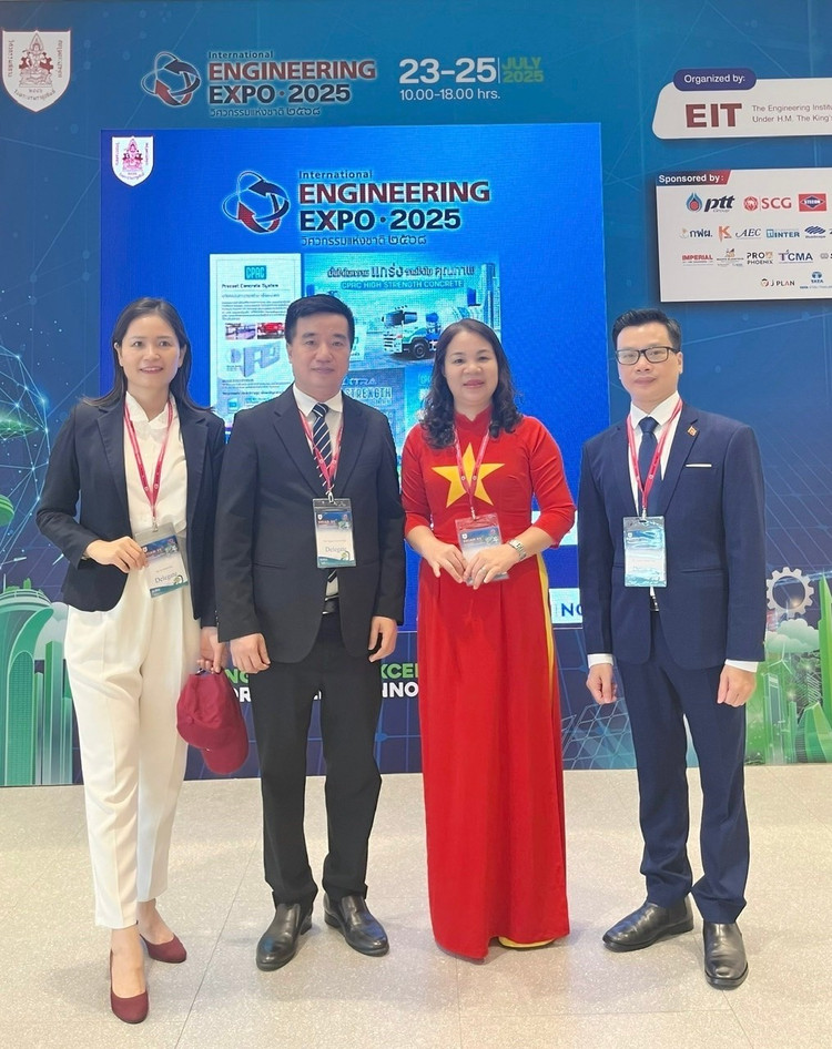Đoàn công tác của VUSTA do Tổng Thư ký Nguyễn Quyết Chiến làm Trưởng đoàn thai-lan.jpg