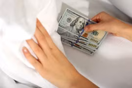 Vì sao phụ nữ cần có quỹ riêng để tự chủ tài chính?