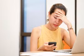 Dấu hiệu nhận biết thiếu máu não ở dân văn phòng