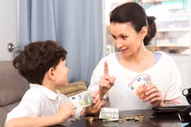 Cách dạy con quản lý tài chính từ nhỏ