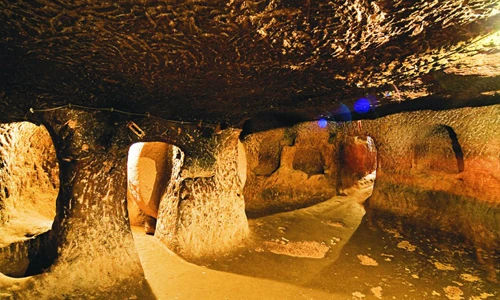 Đột nhập thành phố khổng lồ dưới lòng đất độc nhất TG