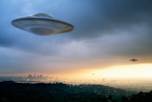 Vì sao UFO đặc biệt thích ghé thăm các căn cứ quân sự?