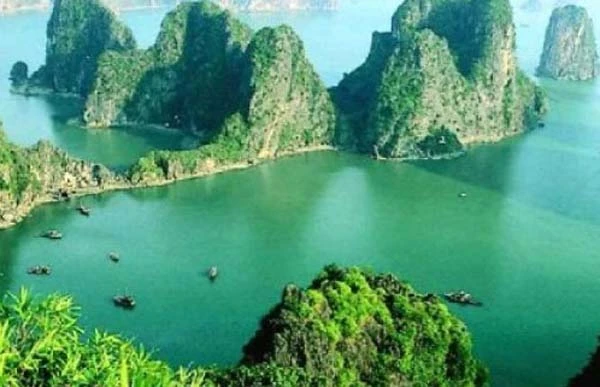 Vì sao Việt Nam lọt top 20 quốc gia đẹp nhất TG?
