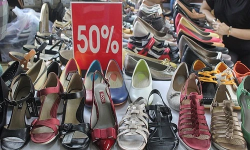 Điểm danh hàng hiệu đang tung siêu giảm giá